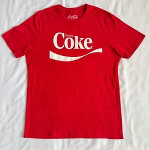 Coca Cola Enjoy Coke Red Short Sleeve Graphic Tee Men’s Large